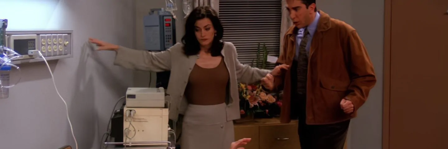 Кадр из 8 серии 1 сезона