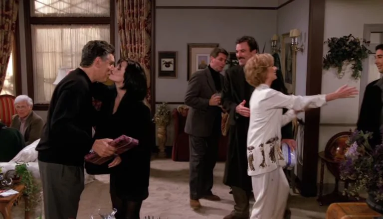 Момент из 16 серии 2 сезона