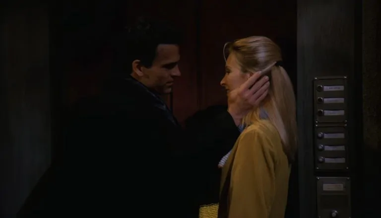 Момент из 15 серии 3 сезона