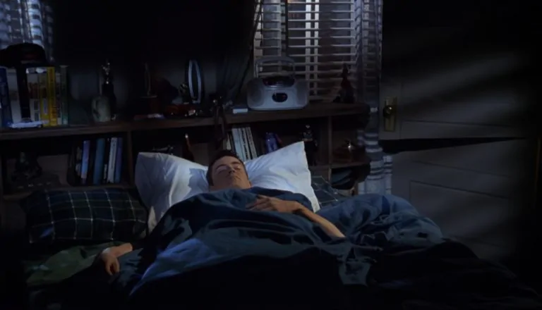 Момент из 18 серии 3 сезона