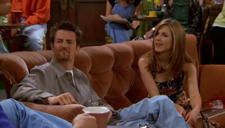 Момент из 23 серии 3 сезона