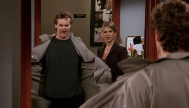 Момент из 16 серии 4 сезона