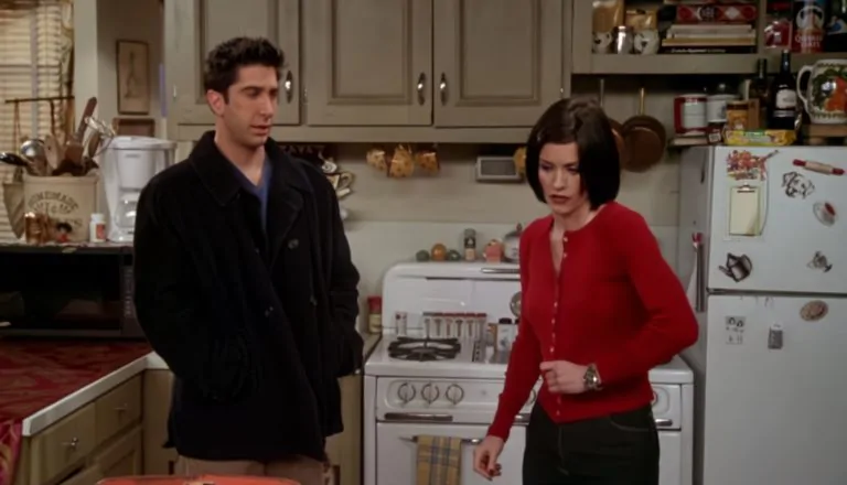 Момент из 17 серии 4 сезона