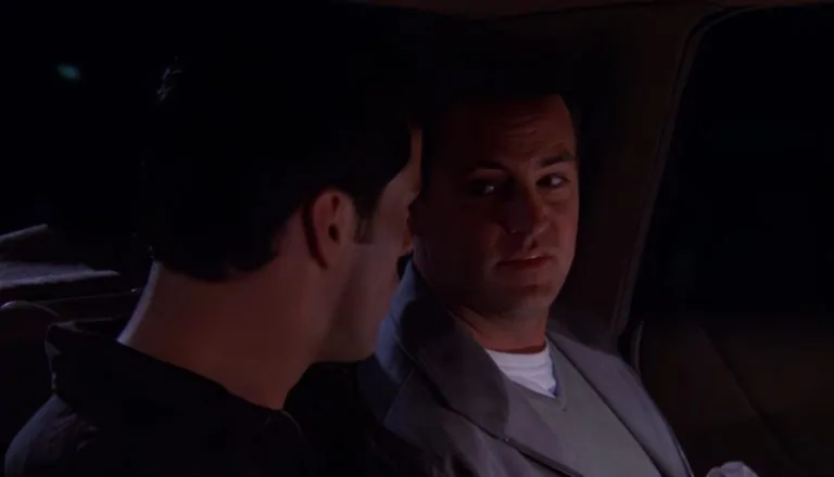 Момент из 20 серии 5 сезона