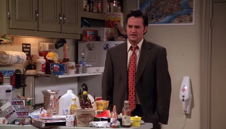 Момент из 19 серии 6 сезона