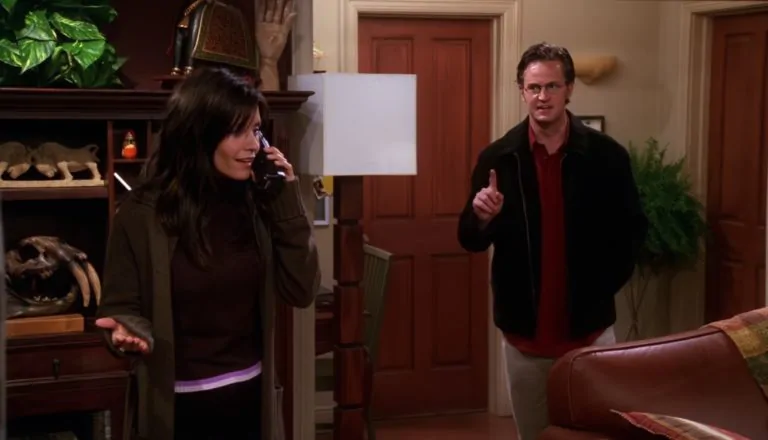 Момент из 8 серии 7 сезона