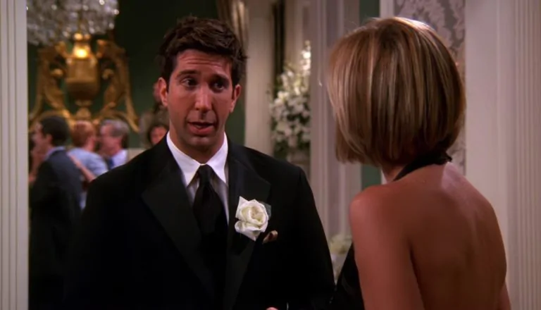 Момент из 1 серии 8 сезона