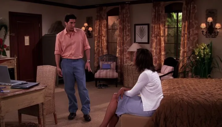 Момент из 23 серии 9 сезона